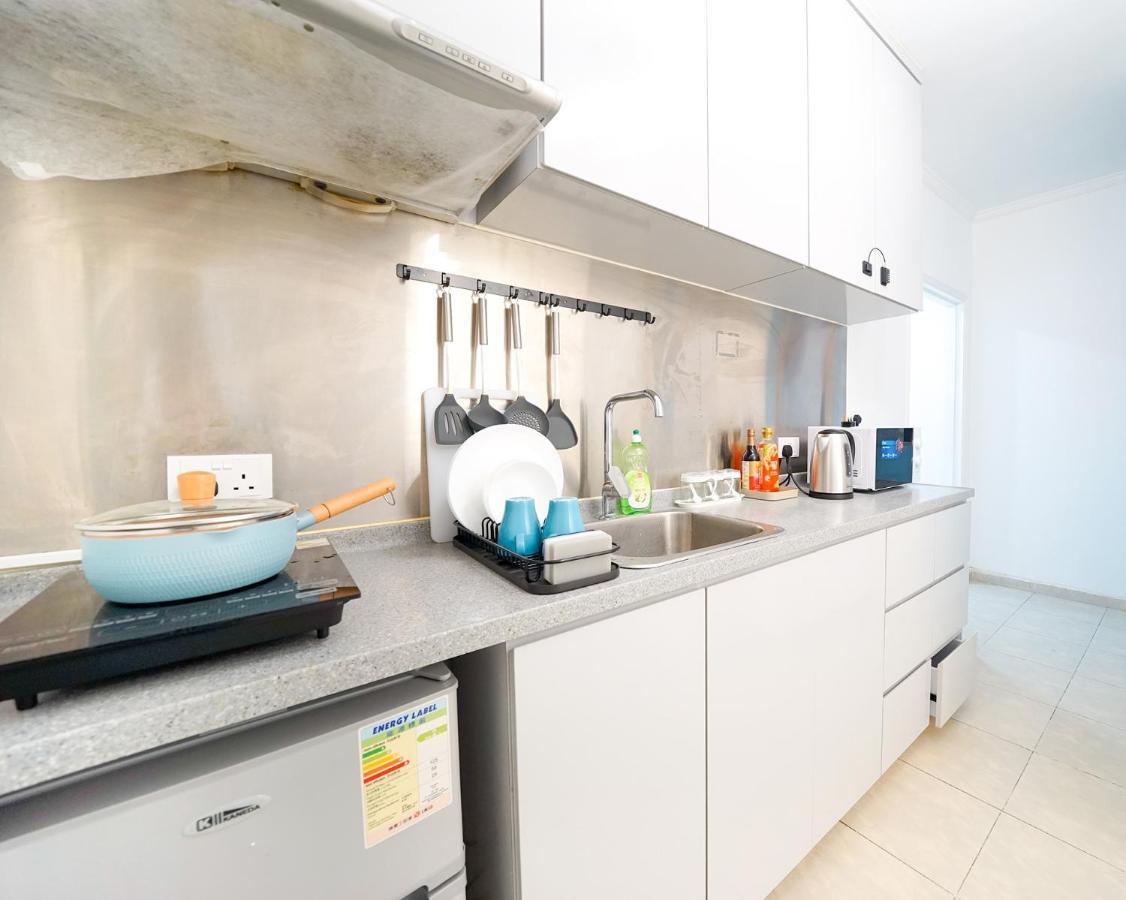 Shared Dormitory Wan Chai Road 187 Гонконг Екстер'єр фото